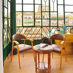 hostal-girona.topbarcelonahotels.com/